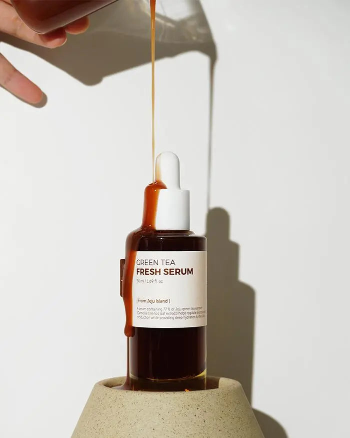Soko-Glam-PDP-Isntree-Green-Tea-Fresh-Serum-Texture_860x