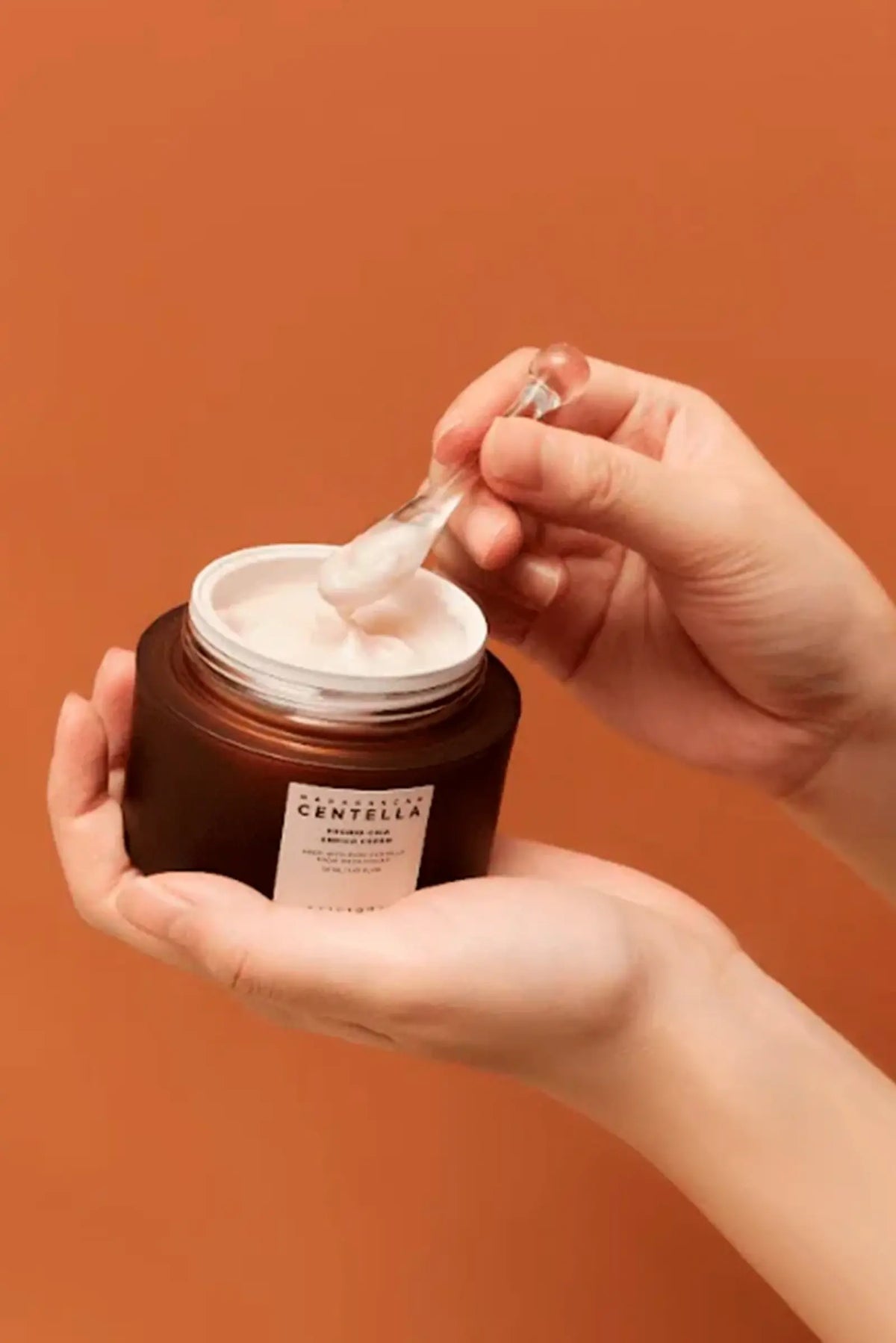 SKIN1004_-Madagascar-Centella-Probio-Cica-Enrich-Cream-50ml-03_1800x1800