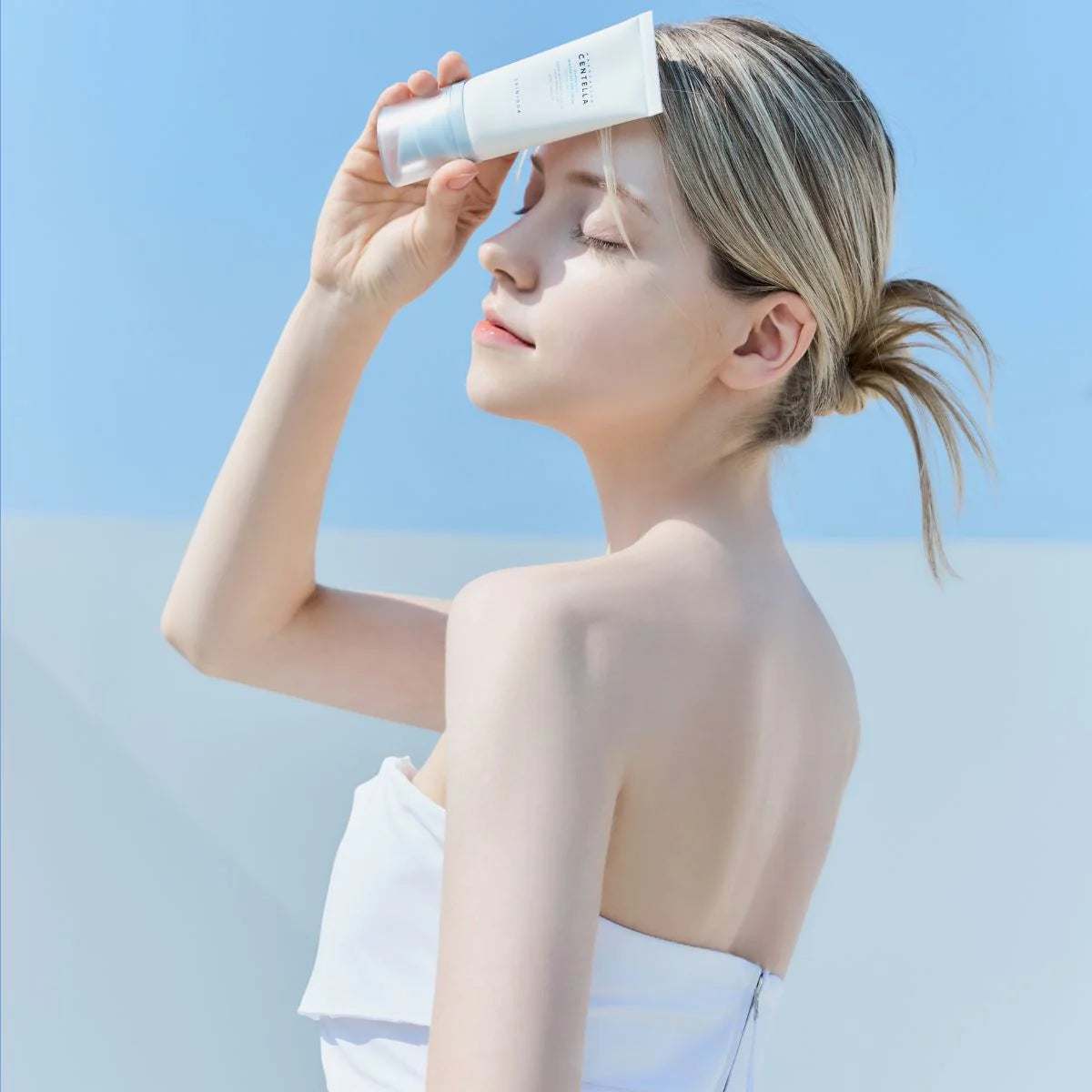 skin1004-madagascar-centella-hyalu-cica-water-fit-sun-serum-spf50-pa-50ml-skin-care-skin1004-sri-lanka-orion-beauty-skin1004-official-sole-authorised-reseller-403115